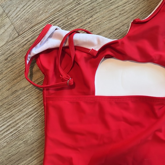 One Piece - Picture 3 of 8